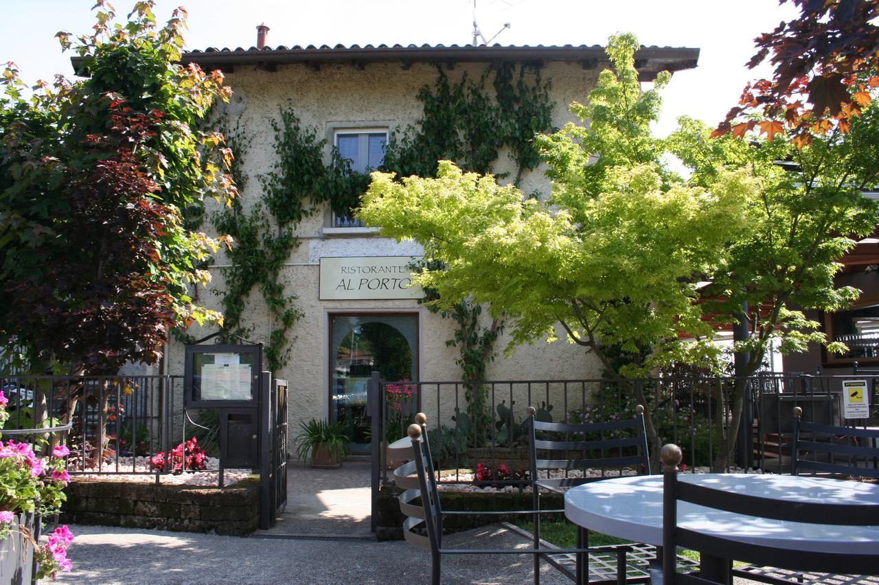 Villa Graziosa Al Porto à Moniga del Garda Extérieur photo