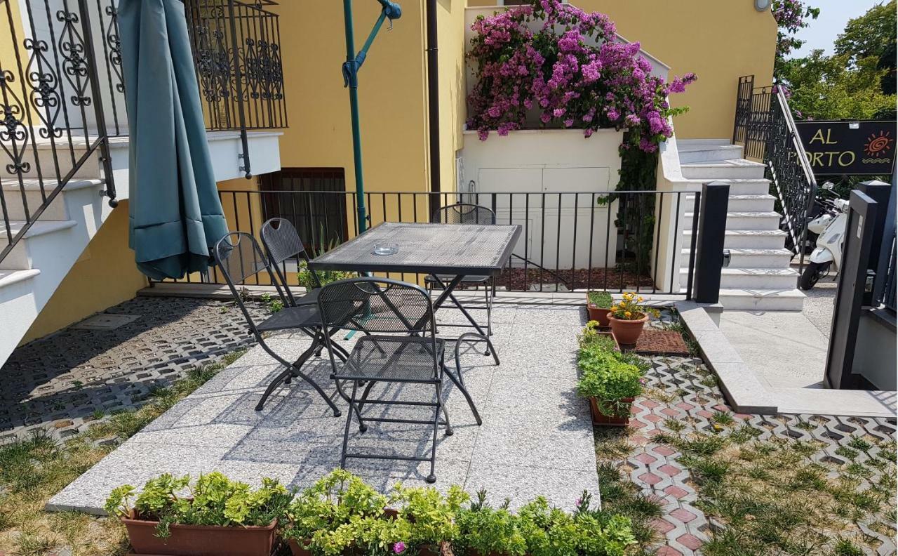 Villa Graziosa Al Porto à Moniga del Garda Extérieur photo
